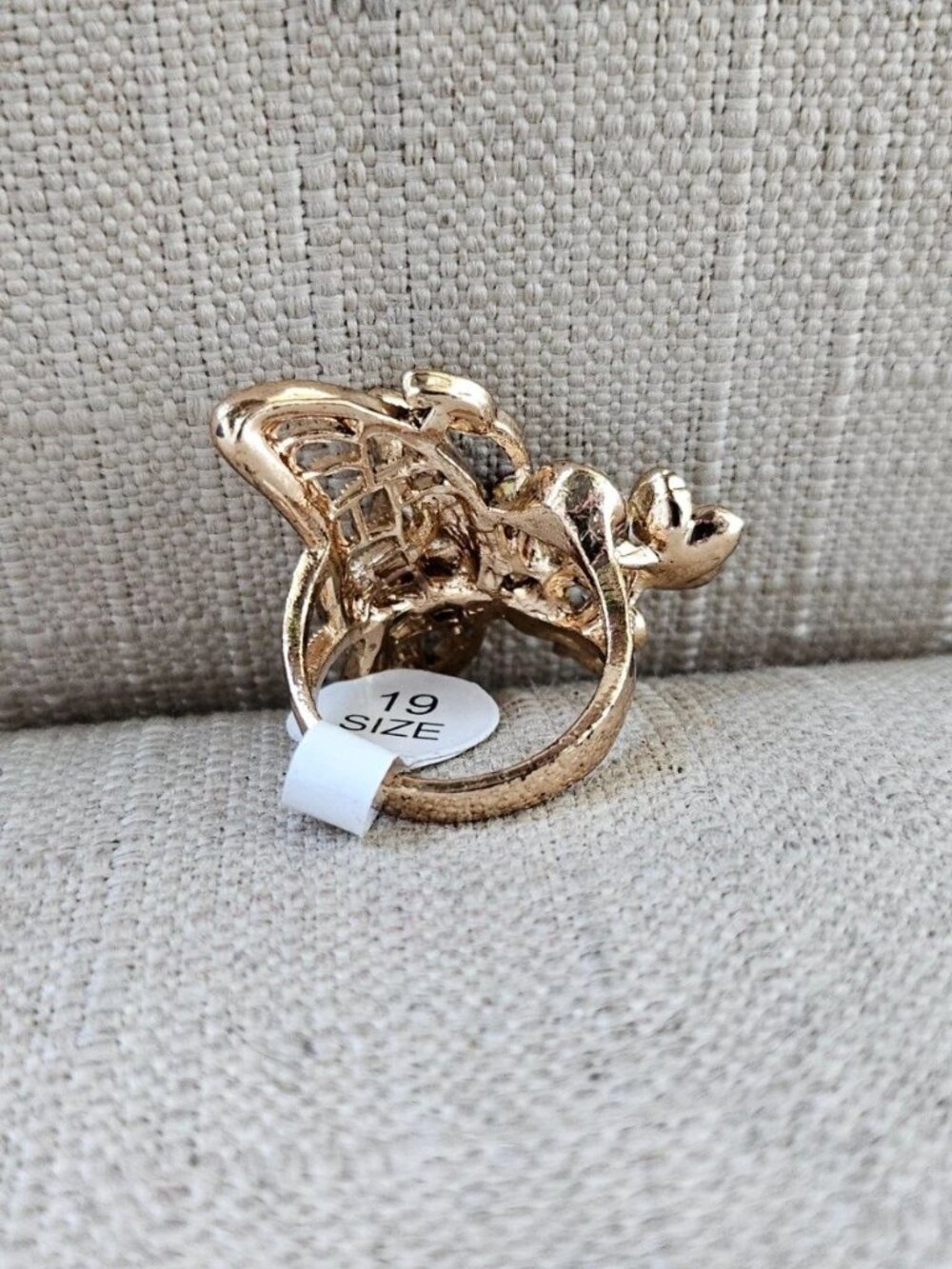 Butterfly Ring Fashion Women Ring Gold Tone Fashion Jewelry Ring Size 8 NW - Picture 7 of 11